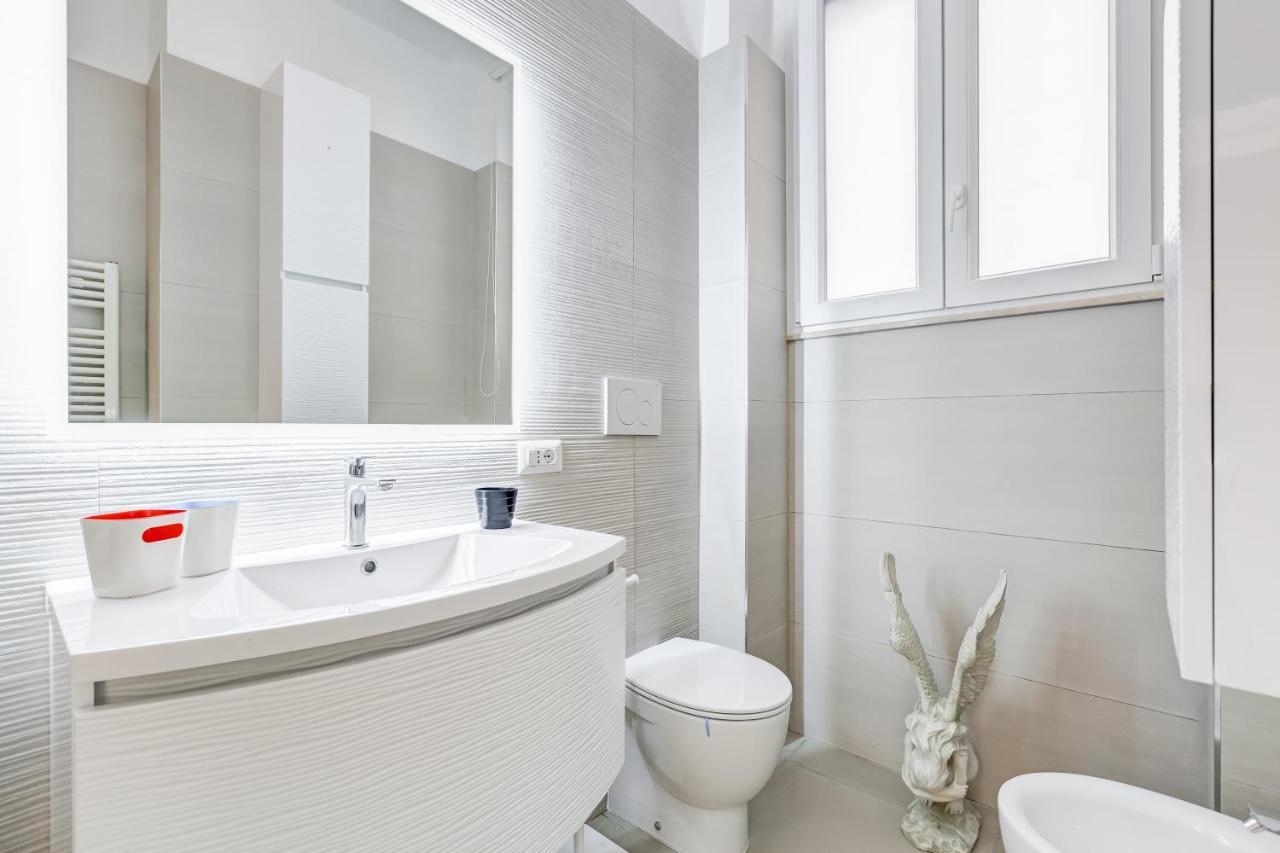 Bmga L The White Crown Apartment In Testaccio Roma Ngoại thất bức ảnh