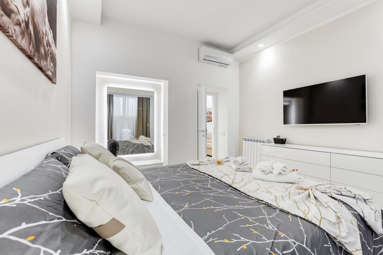Bmga L The White Crown Apartment In Testaccio Roma Ngoại thất bức ảnh
