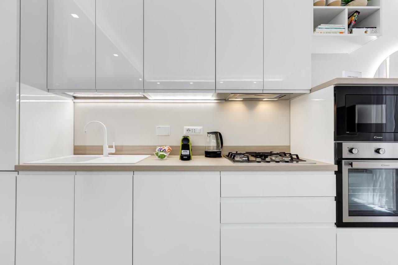 Bmga L The White Crown Apartment In Testaccio Roma Ngoại thất bức ảnh
