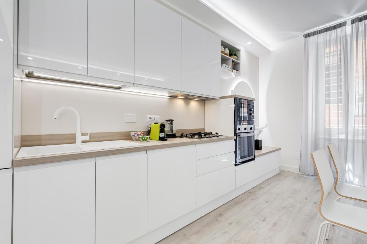Bmga L The White Crown Apartment In Testaccio Roma Ngoại thất bức ảnh